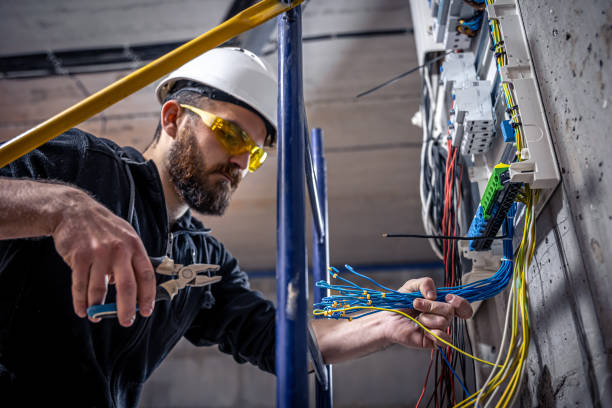 Best 24-Hour Electrician  in Richmond Heights, OH